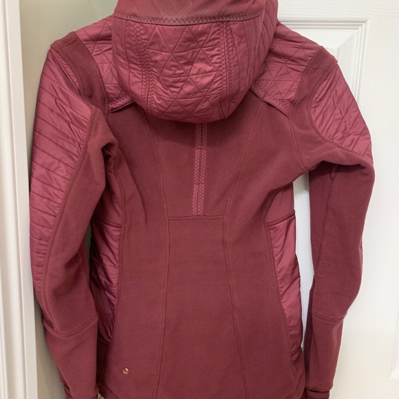 Lululemom Fleecy Keen Size 4 - Picture 2 of 9